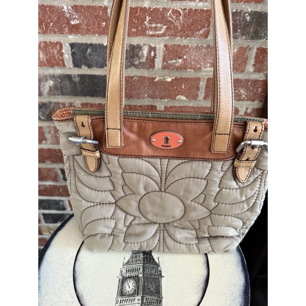 Fossil Key-Per Taupe Padded Quilted Shopping Tote Handbag Purse